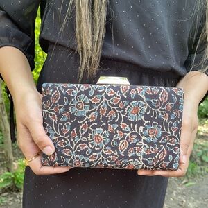 The Kalamkari Box Clutch ; Black